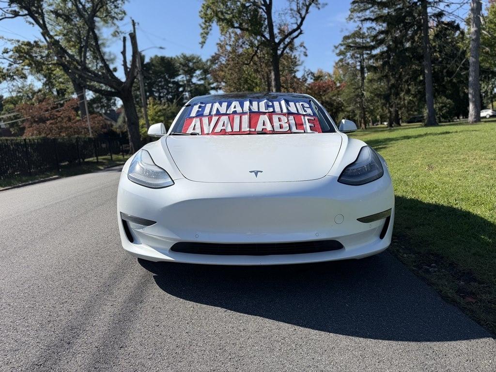 Tesla Model 3 photo 2