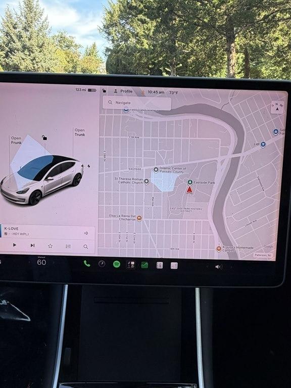 Tesla Model 3 photo 12