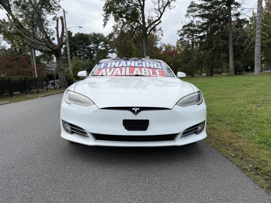 Tesla Model S photo 2