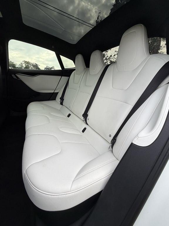 Tesla Model S photo 15