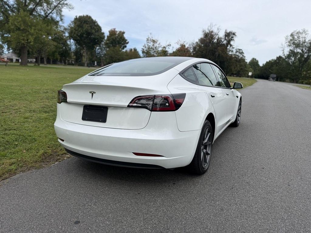 Tesla Model 3  2023