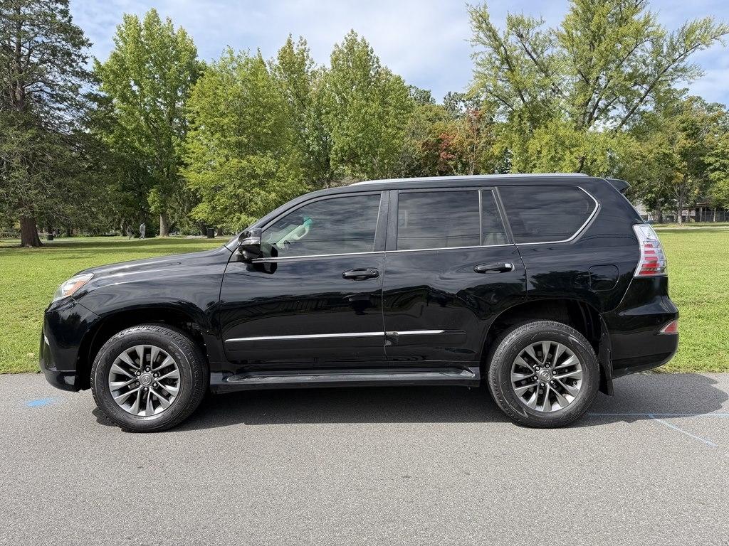Lexus GX photo 4