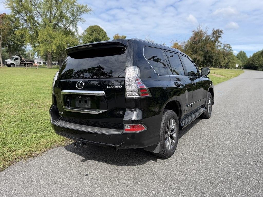 Lexus GX photo 7