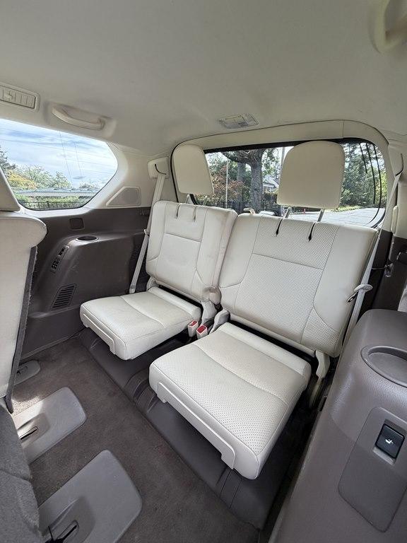 Lexus GX photo 15