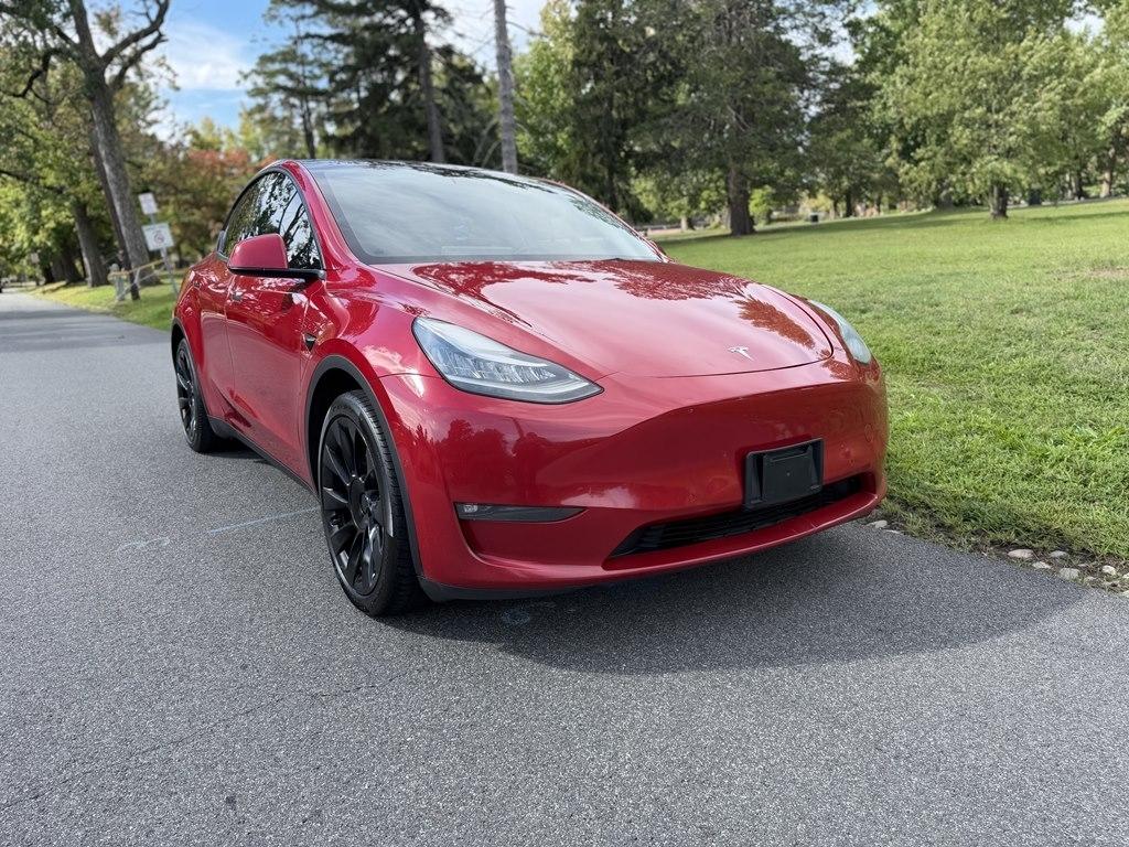 Tesla Model Y  2021