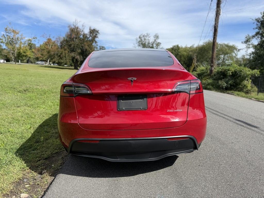 Tesla Model Y  2021