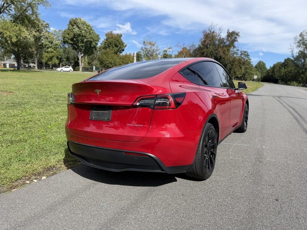 Tesla Model Y  2021