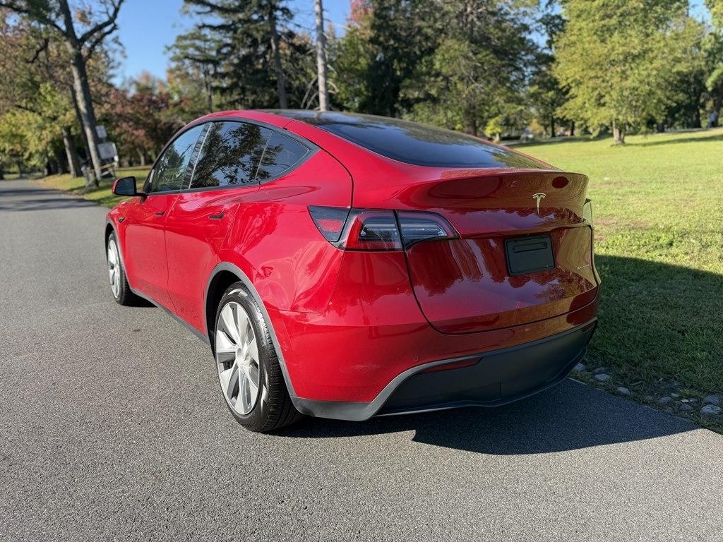 Tesla Model Y  2021