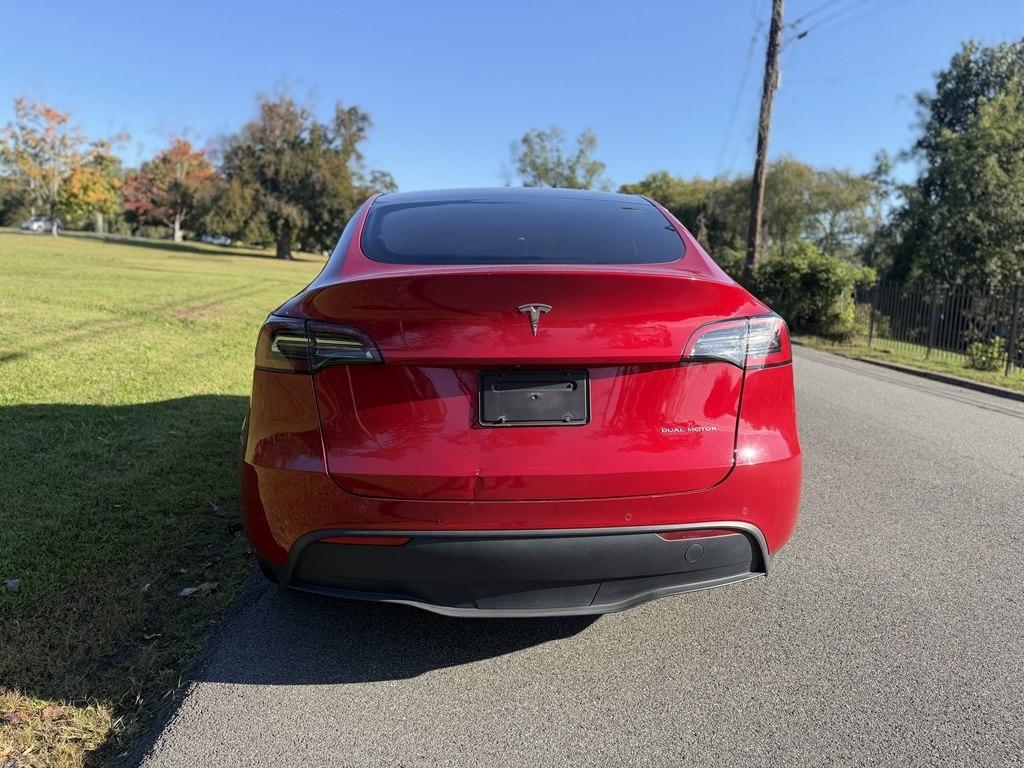 Tesla Model Y  2021