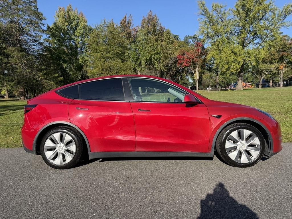 Tesla Model Y  2021