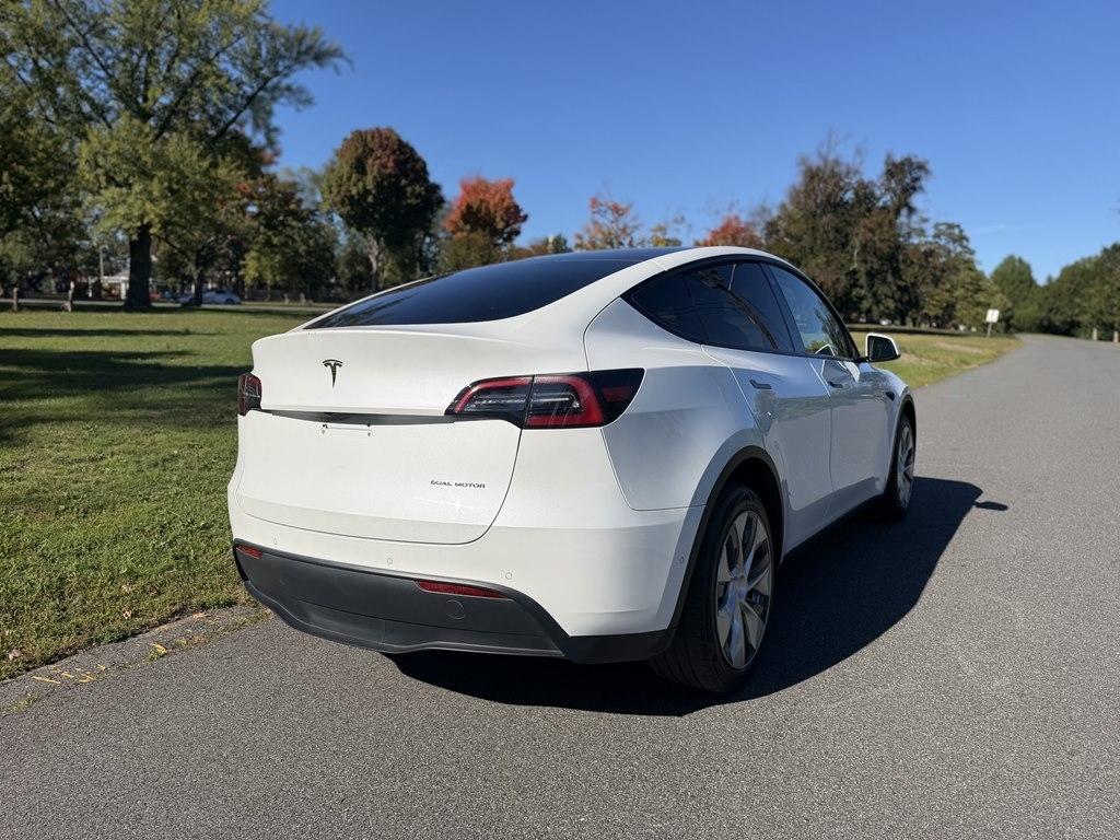 Tesla Model Y  2022