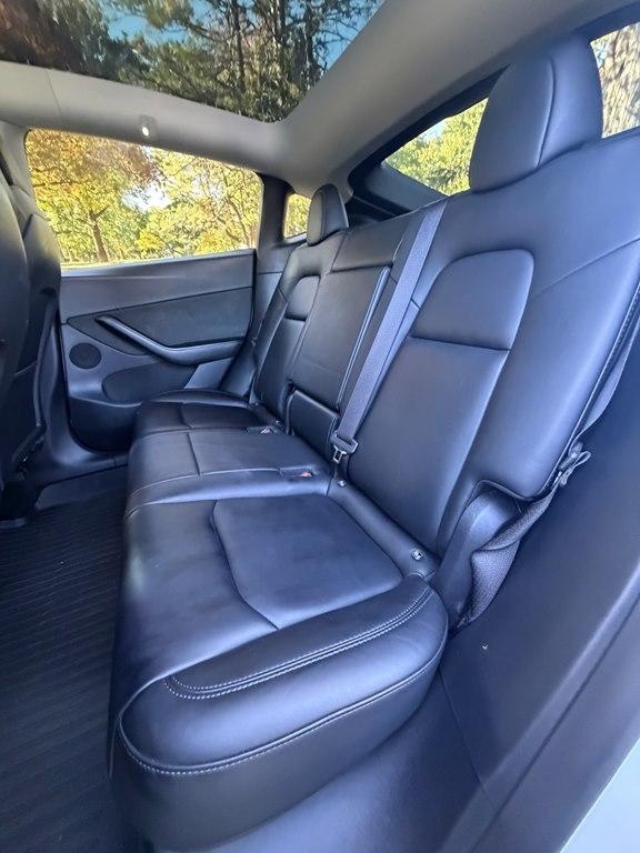 Tesla Model Y  2022
