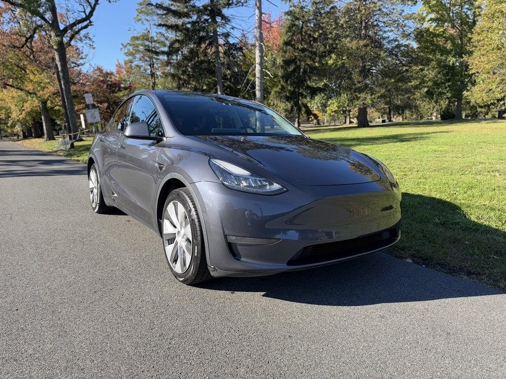 Tesla Model Y  2021