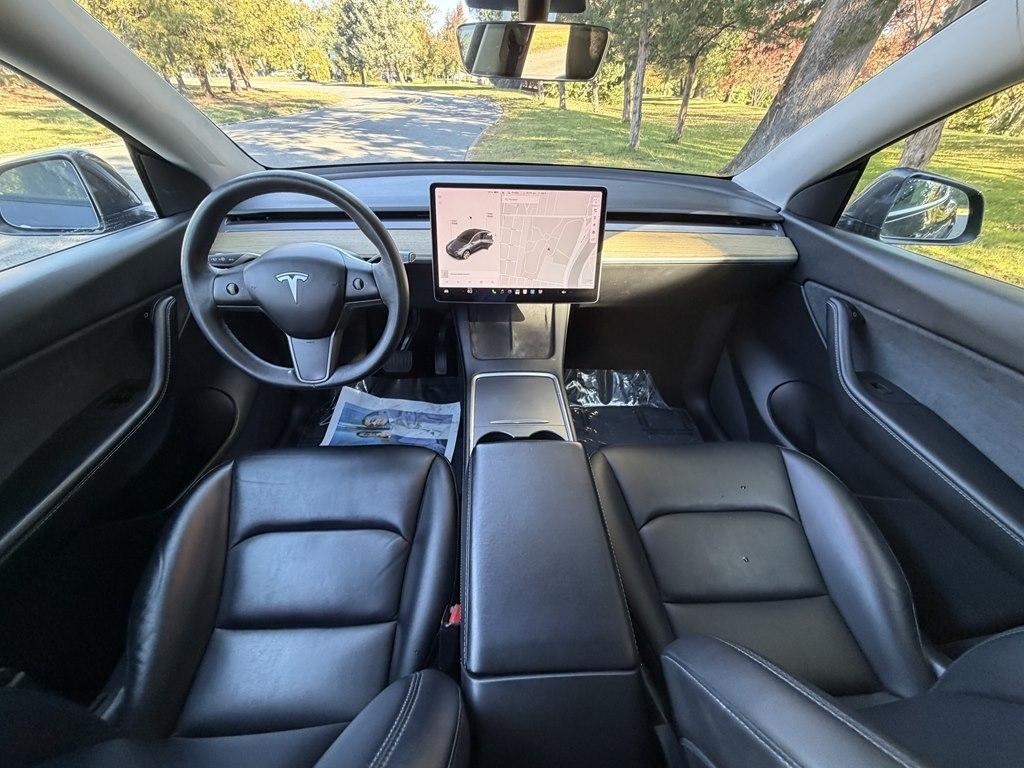 Tesla Model Y  2021