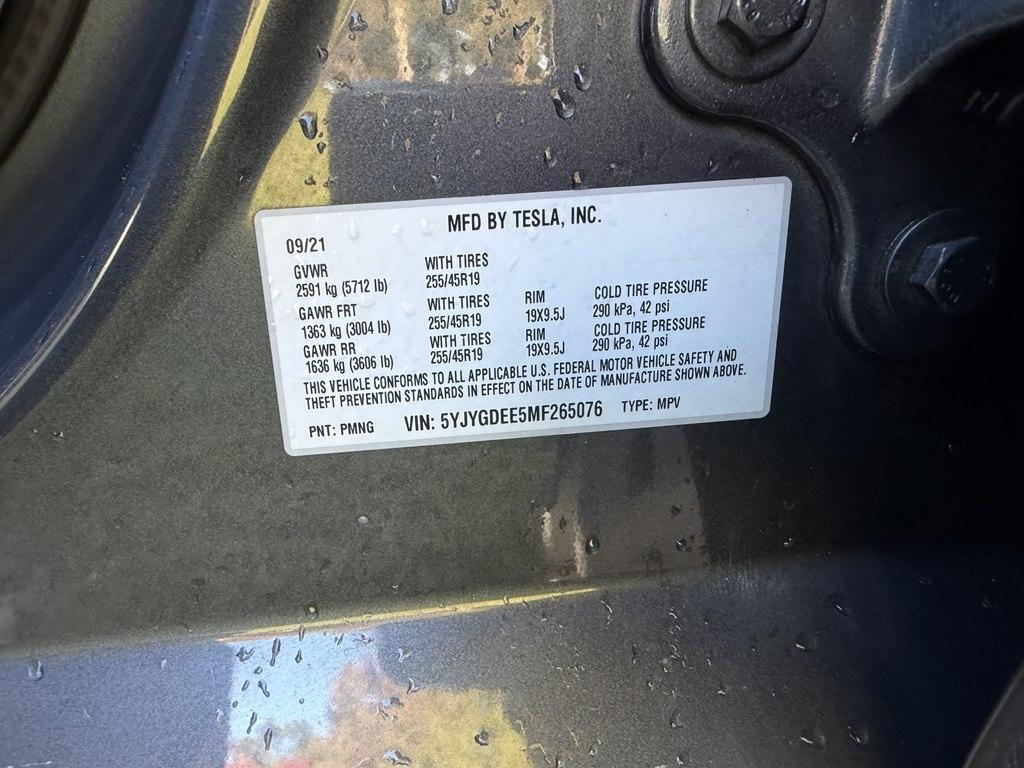 Tesla Model Y  2021