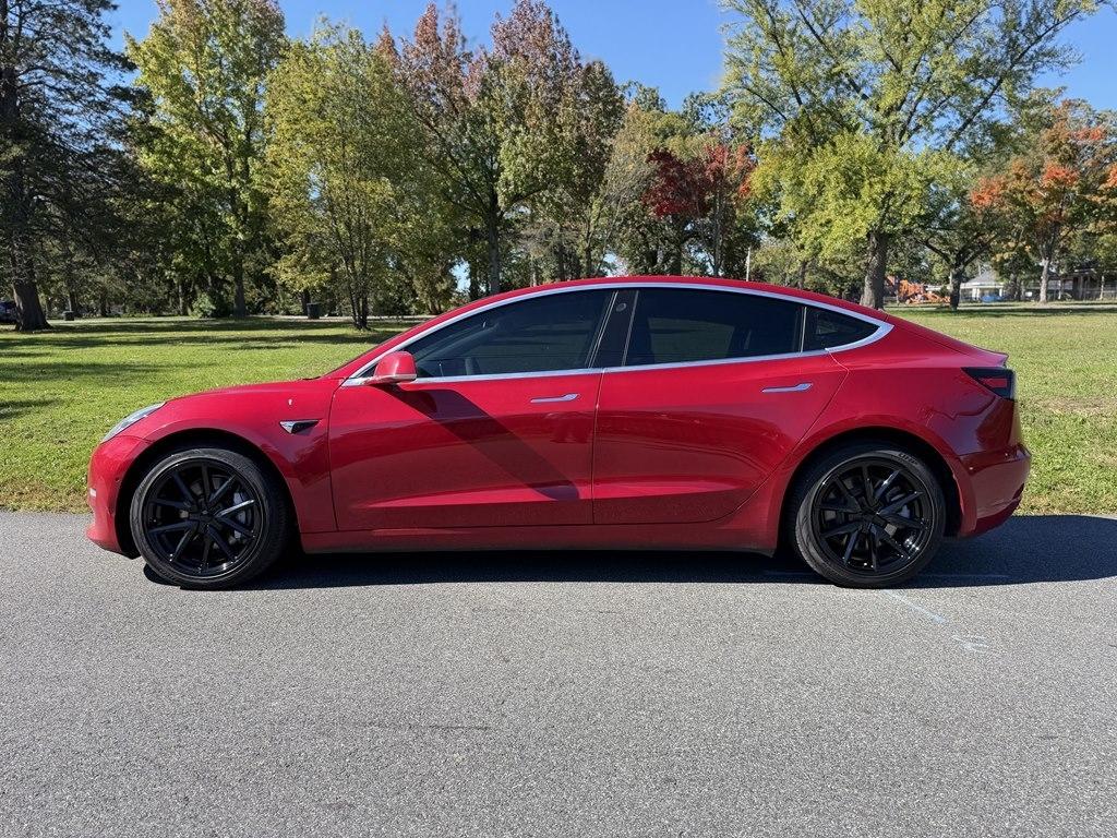 Tesla Model 3  2020