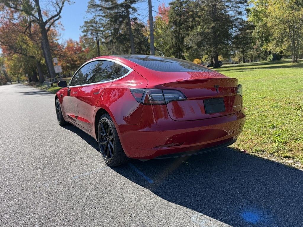 Tesla Model 3  2020