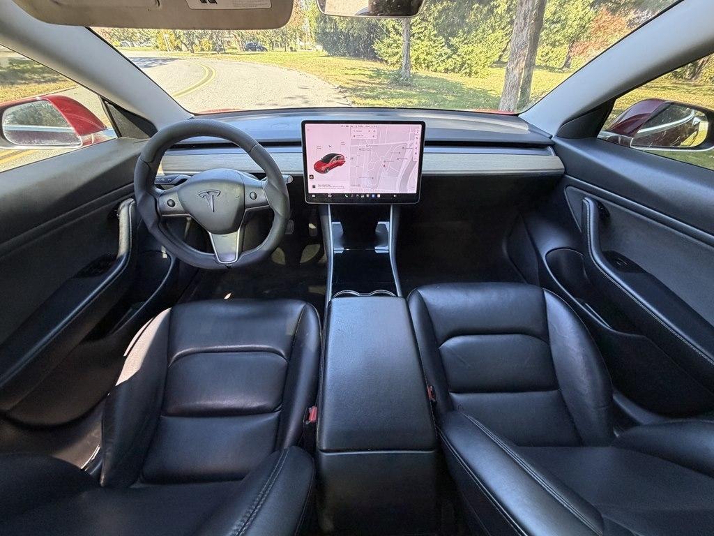Tesla Model 3  2020