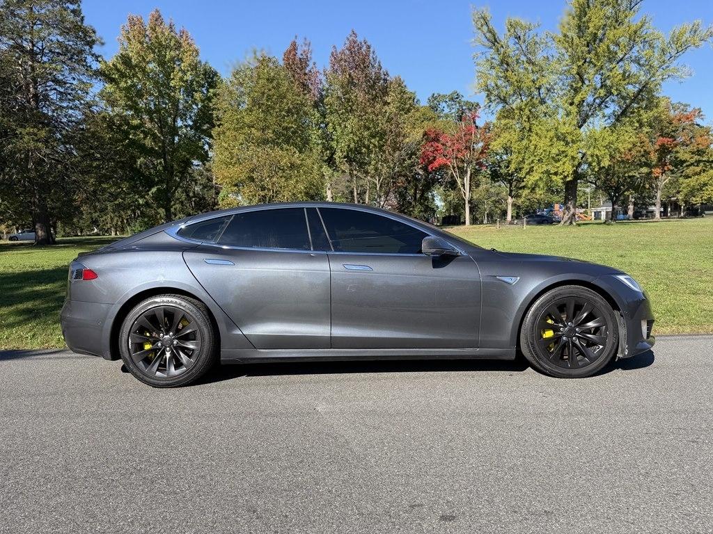 Tesla Model S  2016