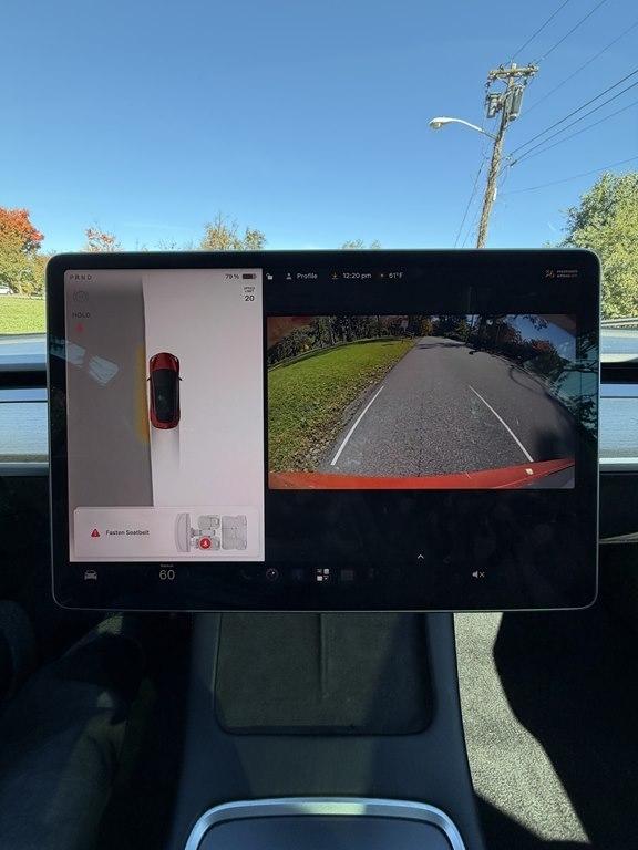 Tesla Model 3  2022