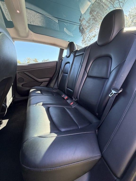 Tesla Model 3  2022