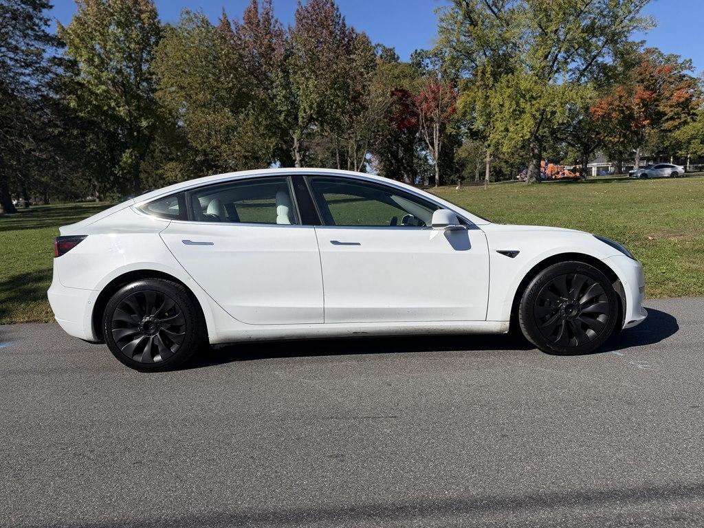 Tesla Model 3  2018