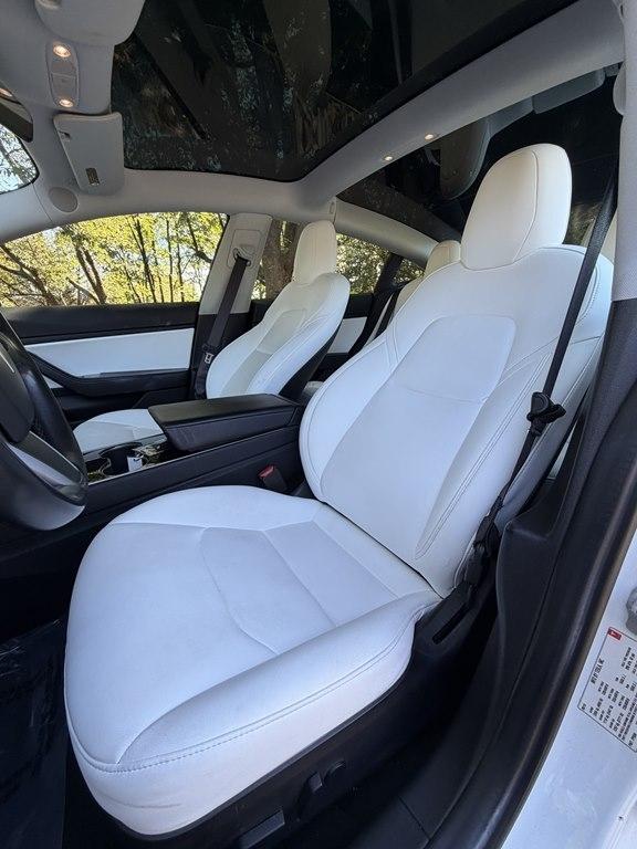 Tesla Model 3  2018
