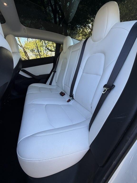Tesla Model 3  2018