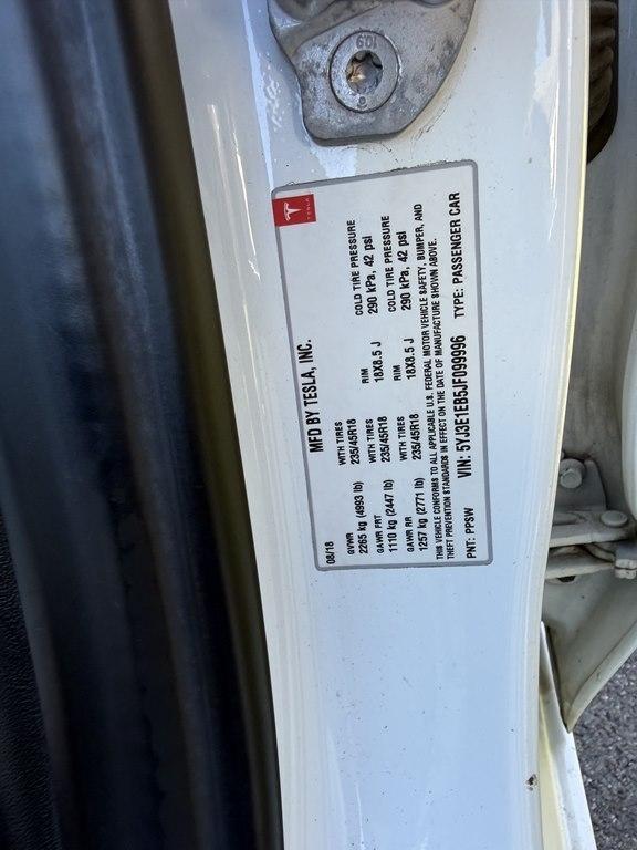 Tesla Model 3  2018