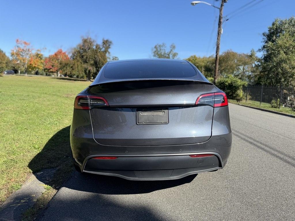 Tesla Model Y  2021