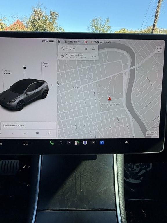 Tesla Model Y  2021