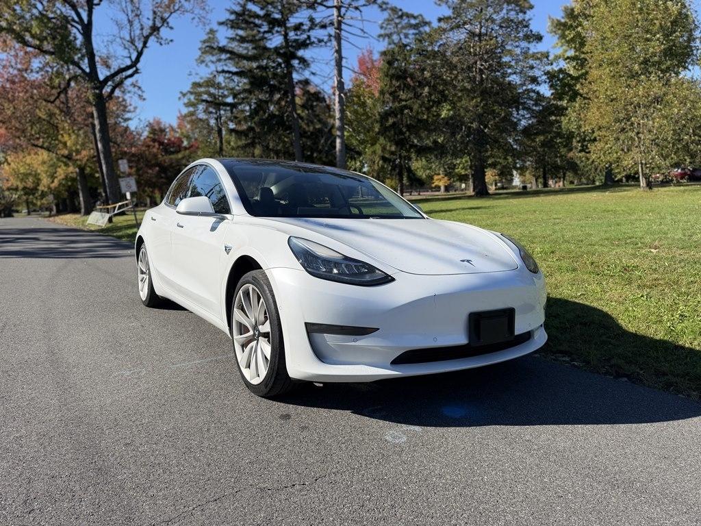 Tesla Model 3  2018