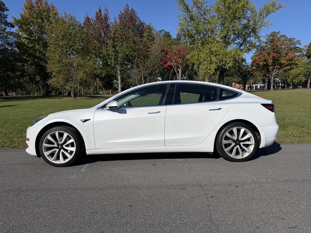 Tesla Model 3  2018