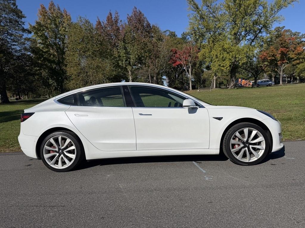 Tesla Model 3  2018