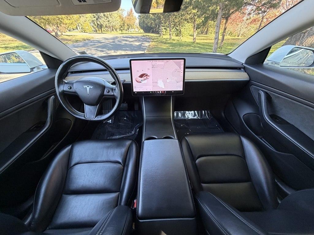 Tesla Model 3  2018