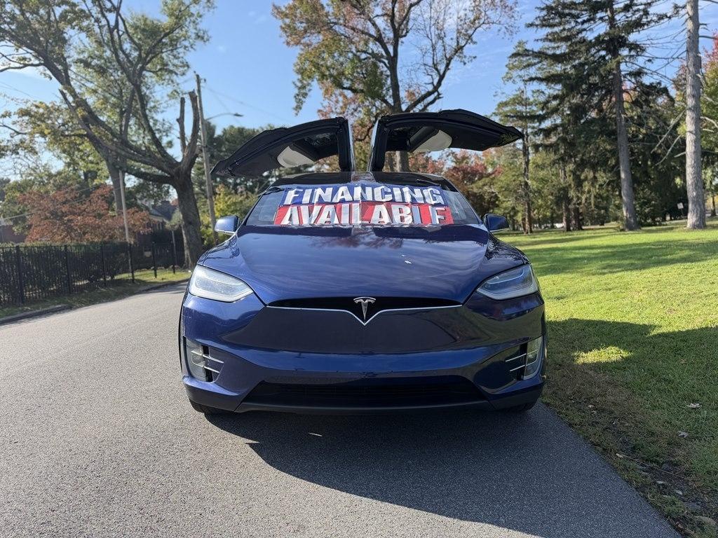 Tesla Model X  2019
