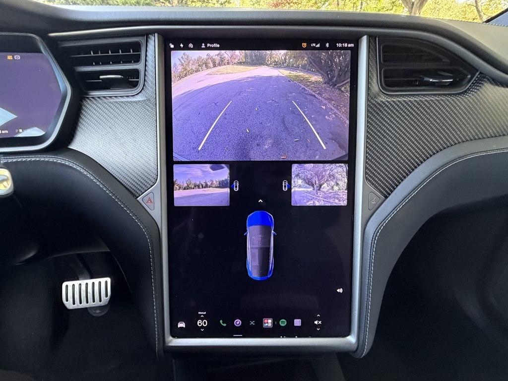 Tesla Model X  2019