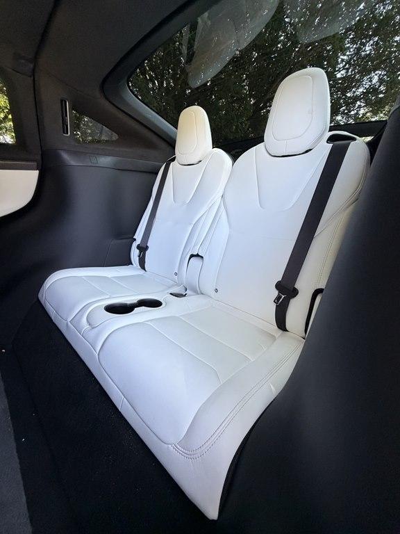 Tesla Model X  2019