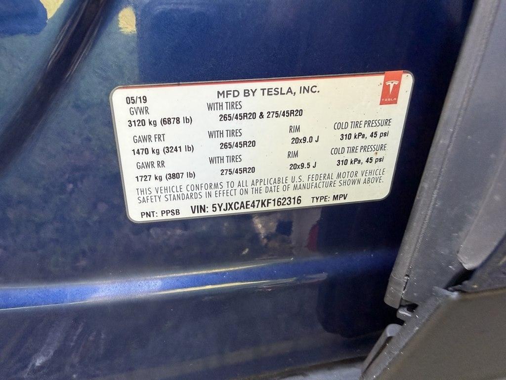 Tesla Model X  2019