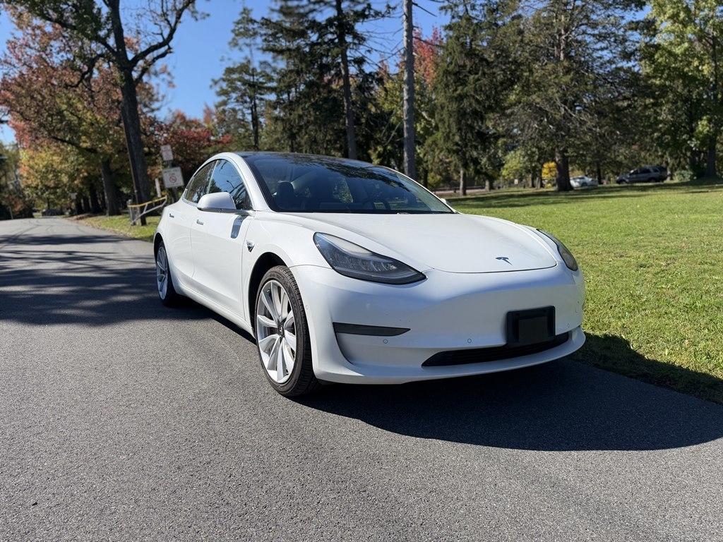 Tesla Model 3  2020