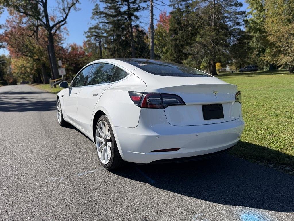Tesla Model 3  2020