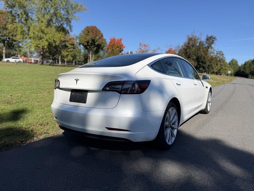 Tesla Model 3  2020