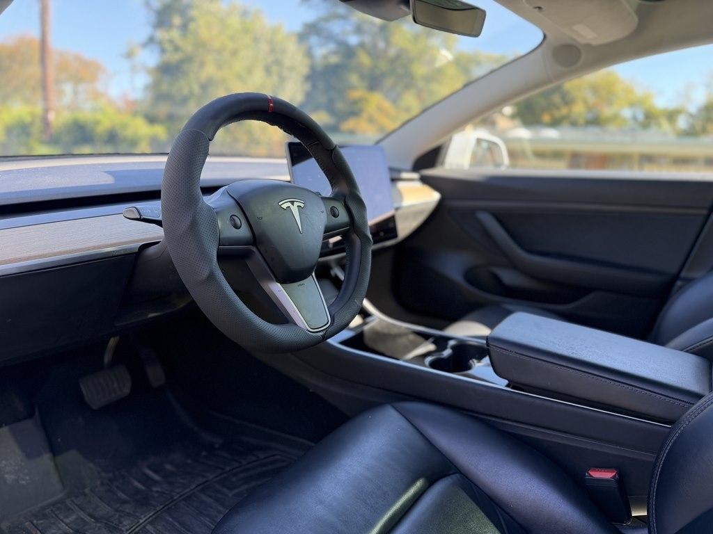 Tesla Model 3  2020