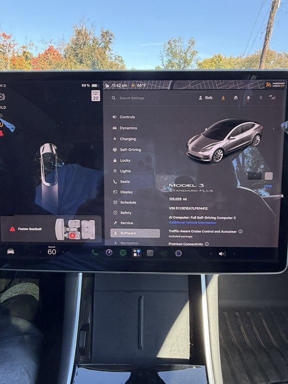 Tesla Model 3  2020