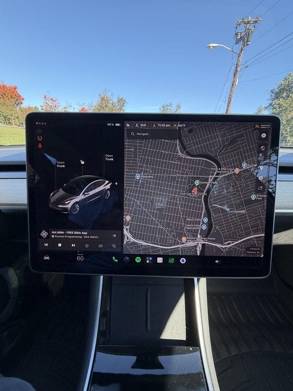 Tesla Model 3  2020