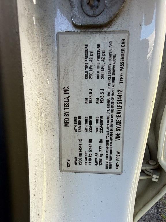Tesla Model 3  2020