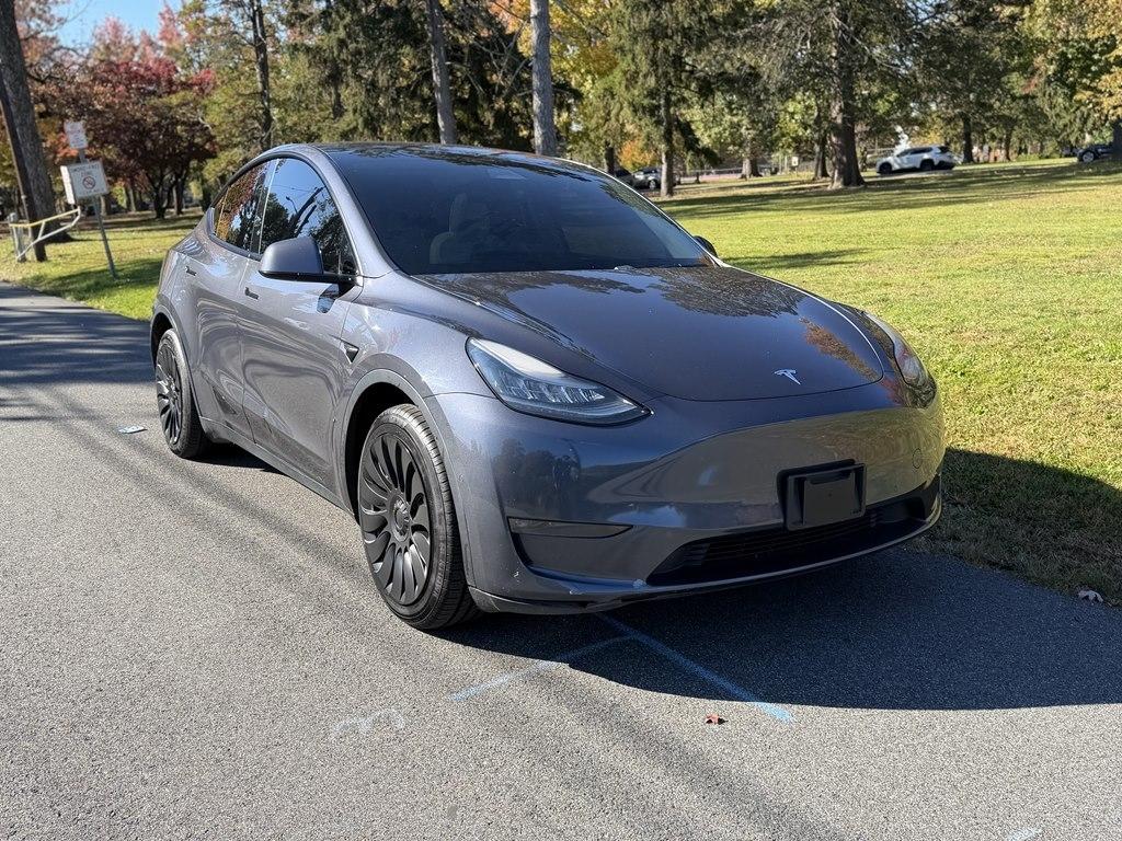 Tesla Model Y  2021