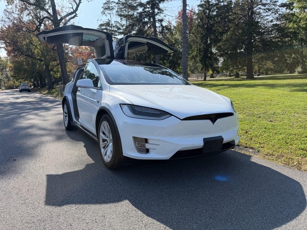 Tesla Model X  2017