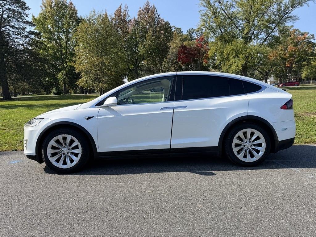 Tesla Model X  2017