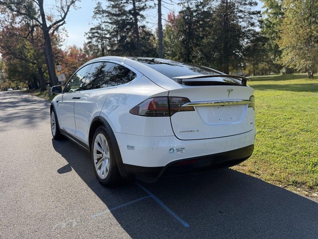 Tesla Model X  2017